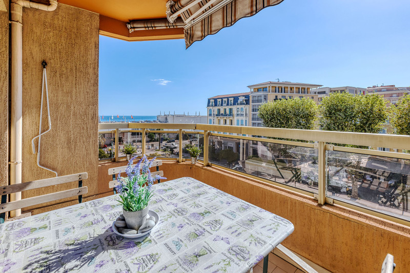 French property for sale in Menton, Alpes-Maritimes - €640,000 - photo 1