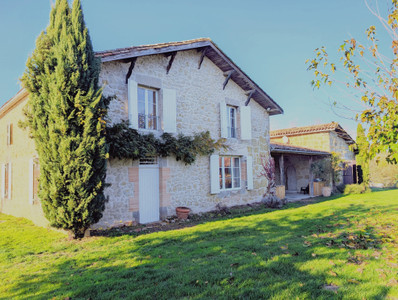 Maison à vendre à Fauillet, Lot-et-Garonne, Aquitaine, avec Leggett Immobilier