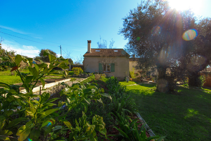 French property for sale in Châteauneuf-Grasse, Alpes-Maritimes - €890,000 - photo 10