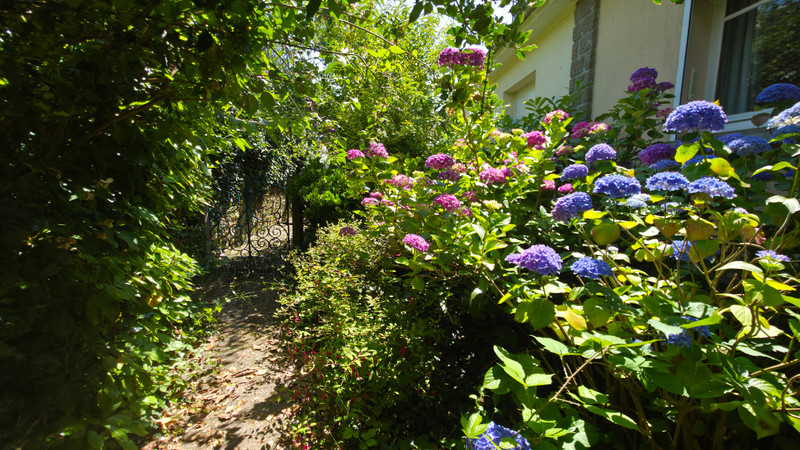 French property for sale in Domfront en Poiraie, Orne - €109,890 - photo 4
