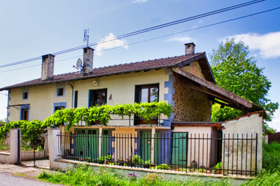 Maison à vendre à Rochechouart, Haute-Vienne, Limousin, avec Leggett Immobilier