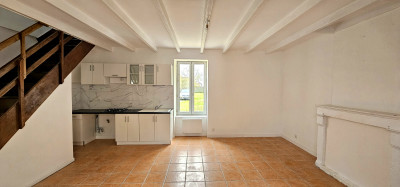 French property for sale in Vix, Vendée - €250,000 - photo 2