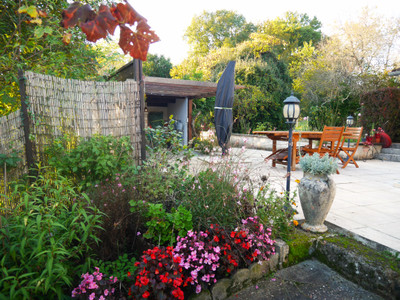 French property for sale in Laprade, Charente - €319,148 - photo 1
