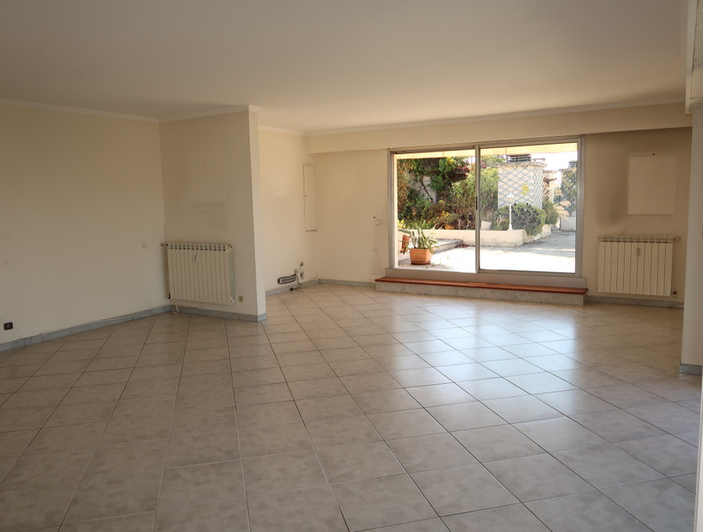 French property for sale in Nice, Alpes-Maritimes - €1,390,000 - photo 5