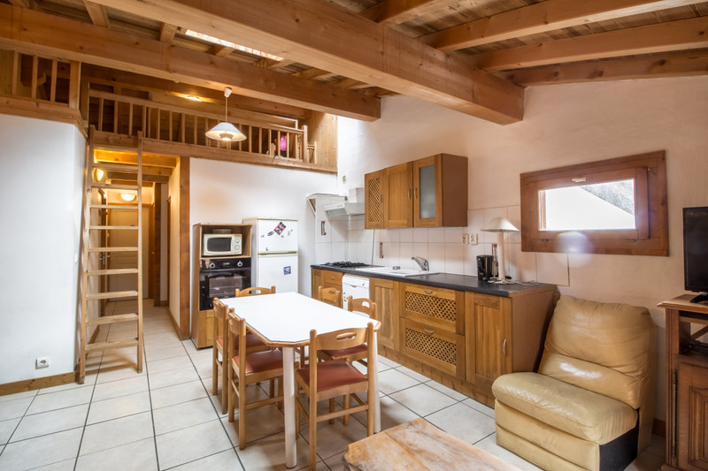 French property for sale in Saint-Jean-de-Belleville, Savoie - €675,000 - photo 2