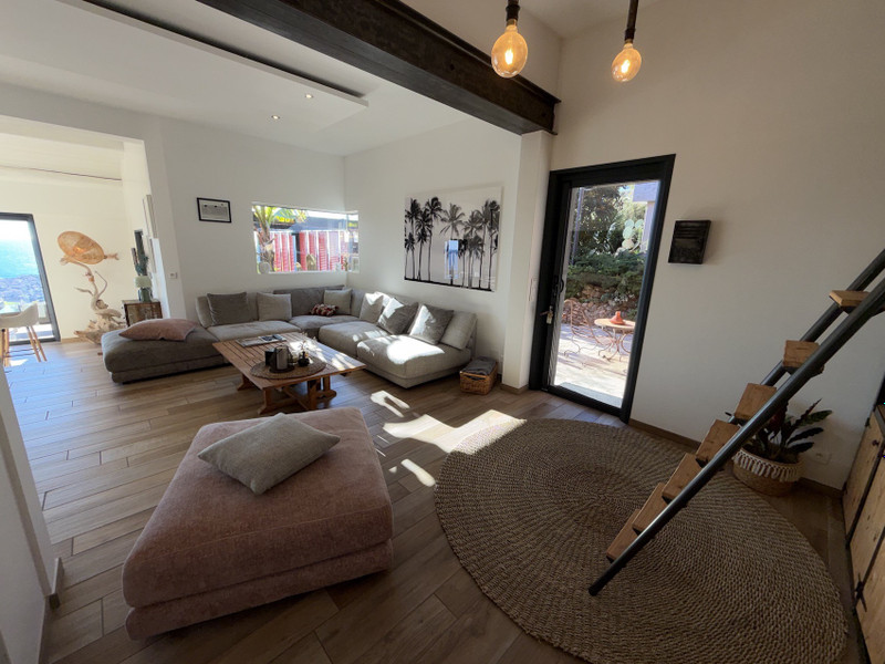 French property for sale in Carqueiranne, Var - €1,872,000 - photo 6
