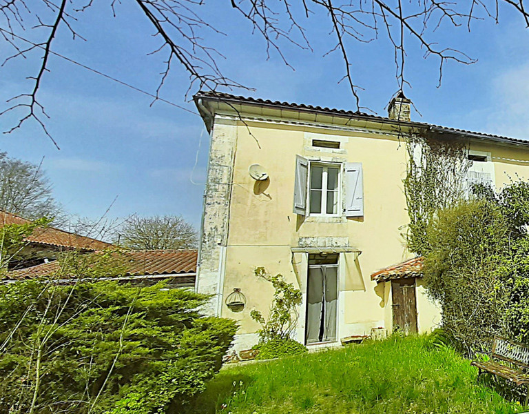 Maison à vendre à Coutures, Dordogne - 98.900 € - photo 1