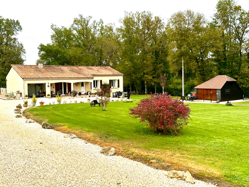 Maison à vendre à Saint-Cernin-de-Labarde, Dordogne - 280.000 € - photo 1