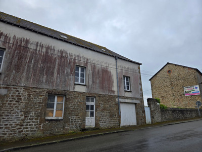 French property for sale in Gorron, Mayenne - €51,600 - photo 1
