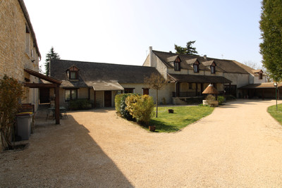 Maison à vendre à Chenou, Seine-et-Marne, Île-de-France, avec Leggett Immobilier