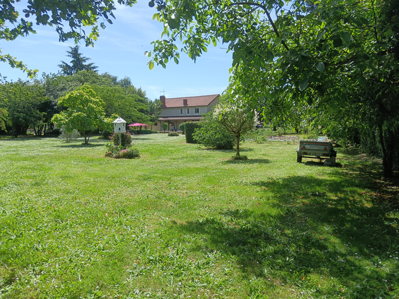 French property for sale in Payroux, Vienne - €238,610 - photo 1