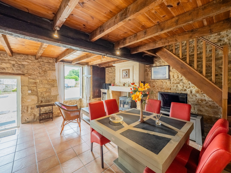 French property for sale in Saint-Palais-de-Phiolin, Charente-Maritime - €466,400 - photo 5