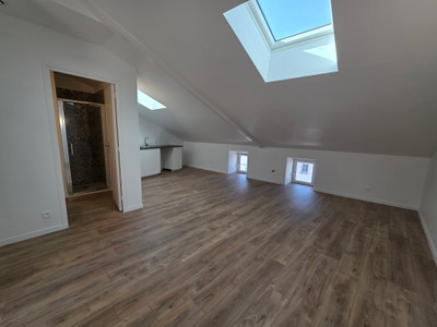 French property for sale in Marthon, Charente - €66,000 - photo 2