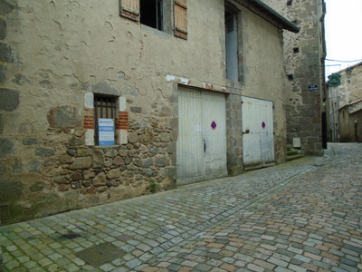 Grange à vendre à Confolens, Charente, Poitou-Charentes, avec Leggett Immobilier