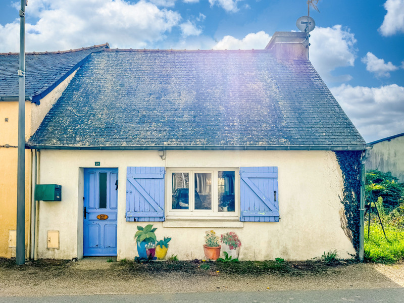 French property for sale in Plussulien, Côtes-d'Armor - €44,600 - photo 0
