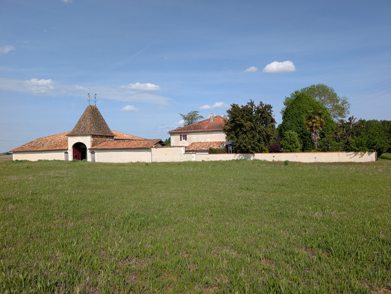 French property for sale in Condéon, Charente - €485,000 - photo 9