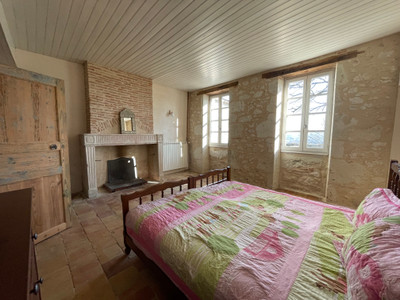 Outstanding Equestrian  16th century property in the heart of the Dordogne