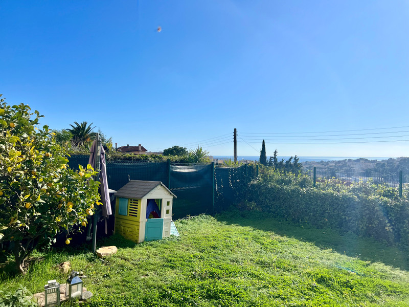 French property for sale in Le Cannet, Alpes-Maritimes - €464,000 - photo 2