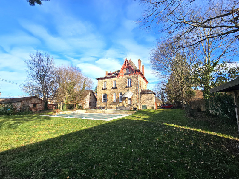 house for sale in Auvergne (Auvergne-Rhône-Alpes)