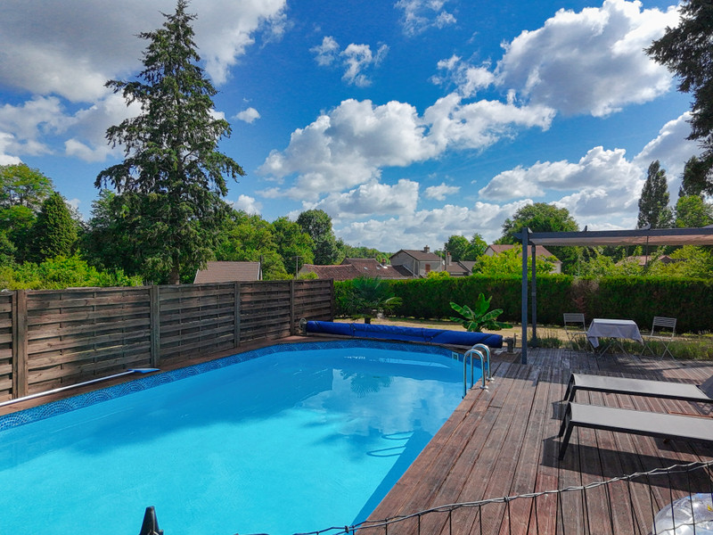 French property for sale in Magnac-Laval, Haute-Vienne - €291,500 - photo 2