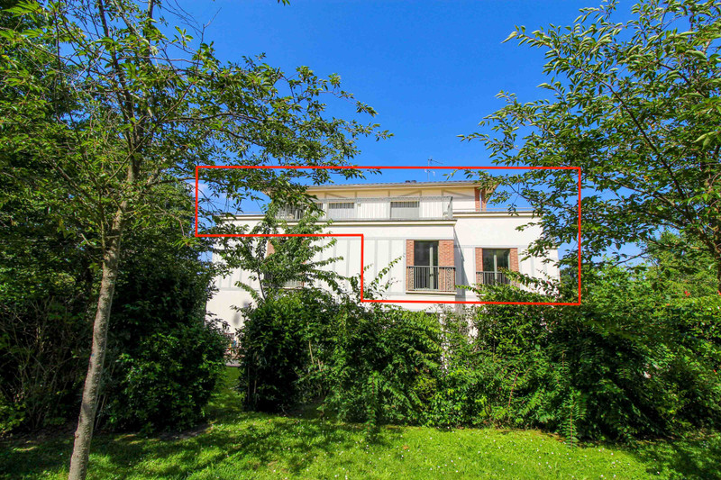 Apartment in Garches HautsdeSeine SW facing 106m2 2 bed
