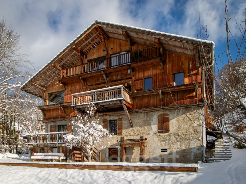 Ski property for sale in Samoens - €1,580,000 - photo 0