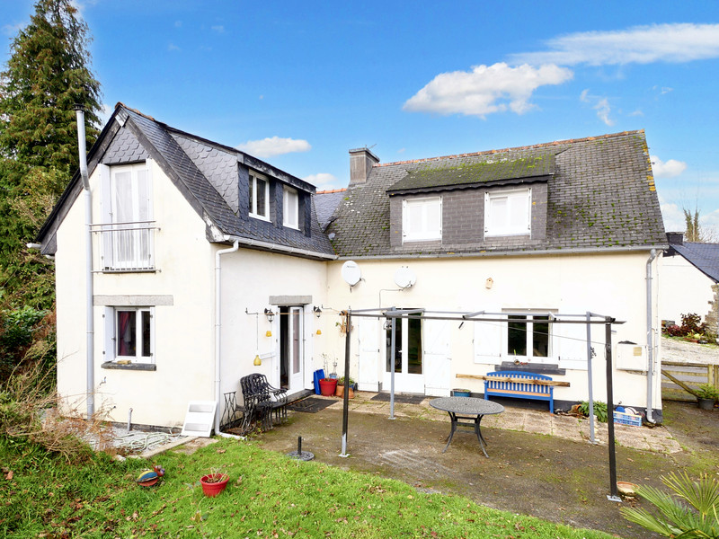 Maison à vendre à Landeleau, Finistère - 160 000 € - photo 1