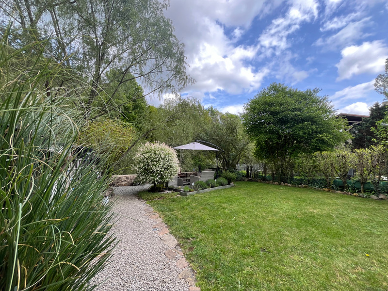 Maison à vendre à Confolens, Charente - 259.990 € - photo 1