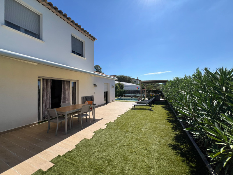 French property for sale in Villeneuve-Loubet, Alpes-Maritimes - €895,000 - photo 6