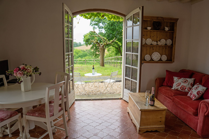 House for sale in Marciac Gers Elegant 9 bedroom, southfacing