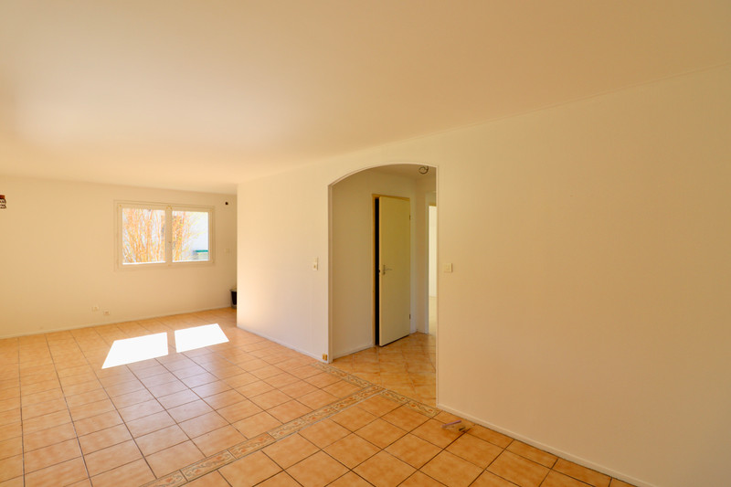 French property for sale in Écuras, Charente - €88,000 - photo 3