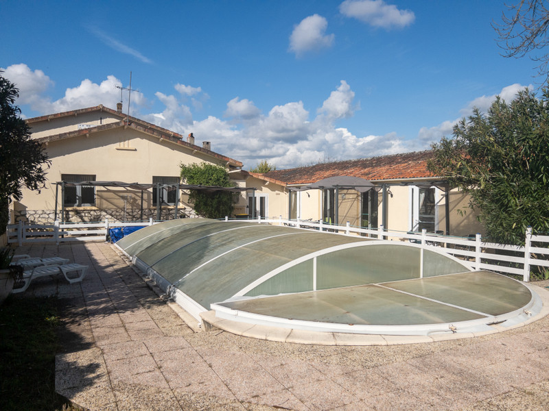 French property for sale in Saint-Romain, Charente - €421,800 - photo 1