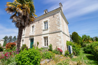 Single storey for sale in Pussigny Indre-et-Loire Centre