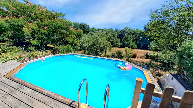 French property for sale in Les Salles-Lavauguyon, Haute-Vienne - €267,500 - photo 2
