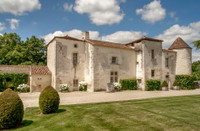 chateau for sale in Chadurie Charente Poitou_Charentes