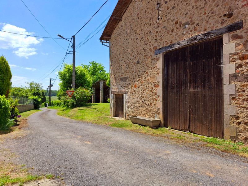 French property for sale in Terres-de-Haute-Charente, Charente - €36,600 - photo 2