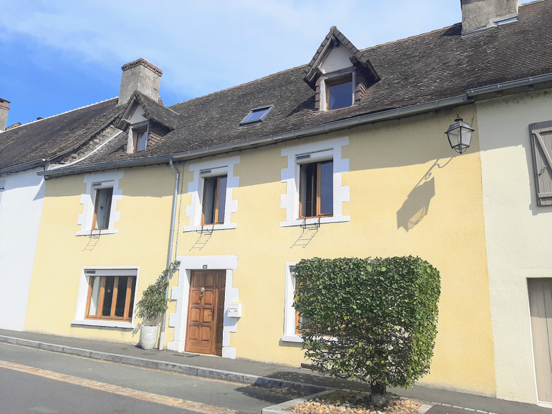 House for sale in JumilhacleGrand Dordogne Stunning 4 bedroom, 3