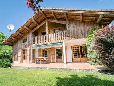 Chalet à vendre à Samoëns, Haute-Savoie, Rhône-Alpes, avec Leggett Immobilier
