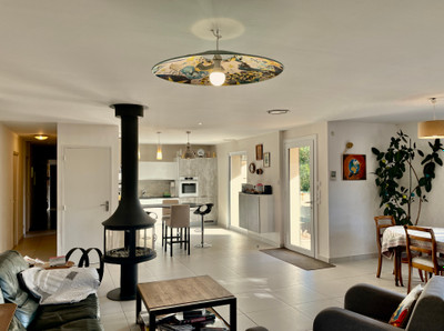 French property for sale in Manosque, Alpes-de-Haute-Provence - €549,000 - photo 2