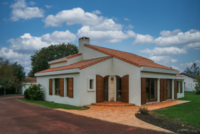 Maison à vendre à Courlay, Deux-Sèvres, Poitou-Charentes, avec Leggett Immobilier