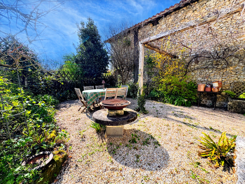 French property for sale in Bourg-des-Maisons, Dordogne - €109,000 - photo 2