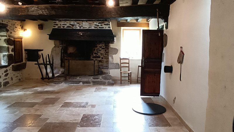 French property for sale in Saint-Éloi, Creuse - €307,090 - photo 5
