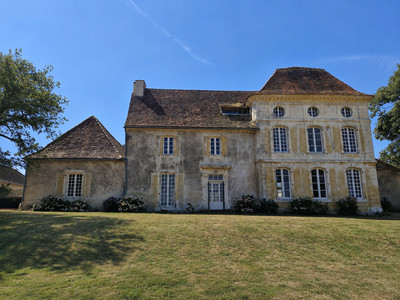 chateau for sale in Dordogne