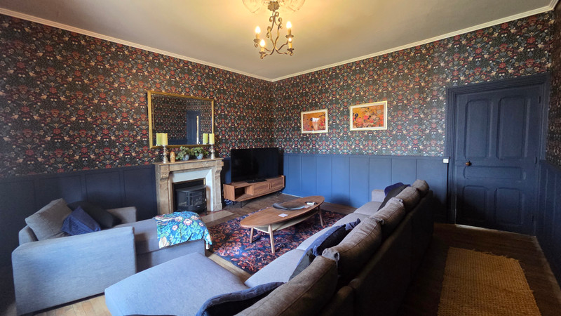 French property for sale in Sainte-Gemme, Deux-Sèvres - €189,500 - photo 2