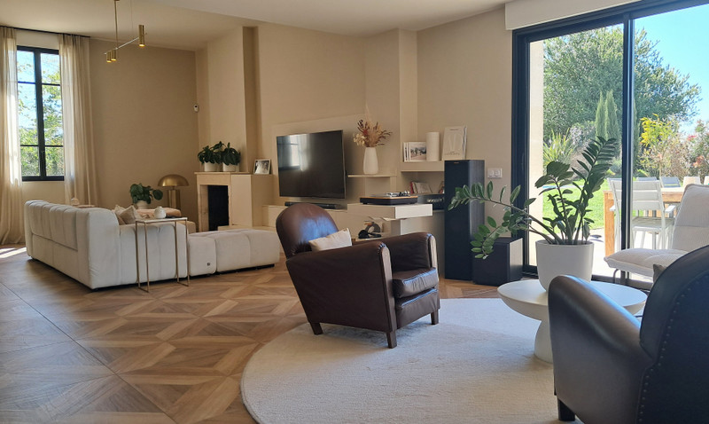 French property for sale in Villegouge, Gironde - €940,000 - photo 6