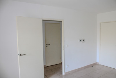 French property for sale in Hyères, Var - €159,000 - photo 12