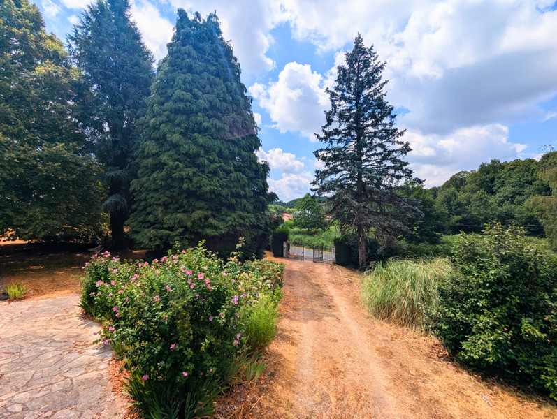 French property for sale in Saint-Pierre-de-Frugie, Dordogne - €109,000 - photo 12