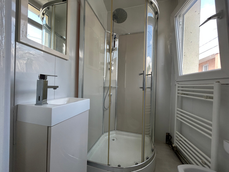 French property for sale in La Châtaigneraie, Vendée - €169,900 - photo 12
