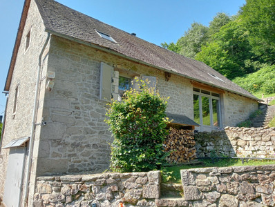 Must see! Business potential: Renovated manor house+barn conversion=ideal B&B / large family home with income