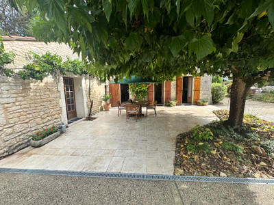 French property for sale in Clion, Charente-Maritime - €386,900 - photo 3
